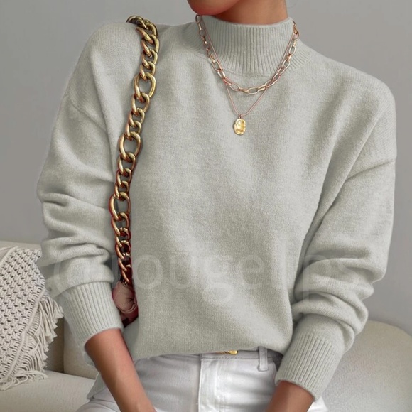 Rouge! Sweaters - Light Grey Turtleneck Knit Pullover Sweater Long Sleeve
